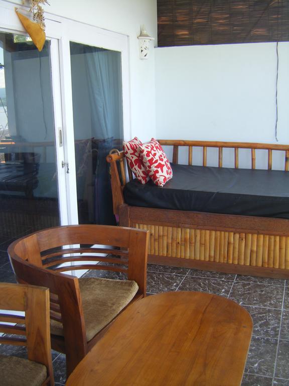 Alur Beach Homestay Amed Esterno foto