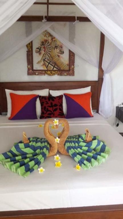 Alur Beach Homestay Amed Esterno foto