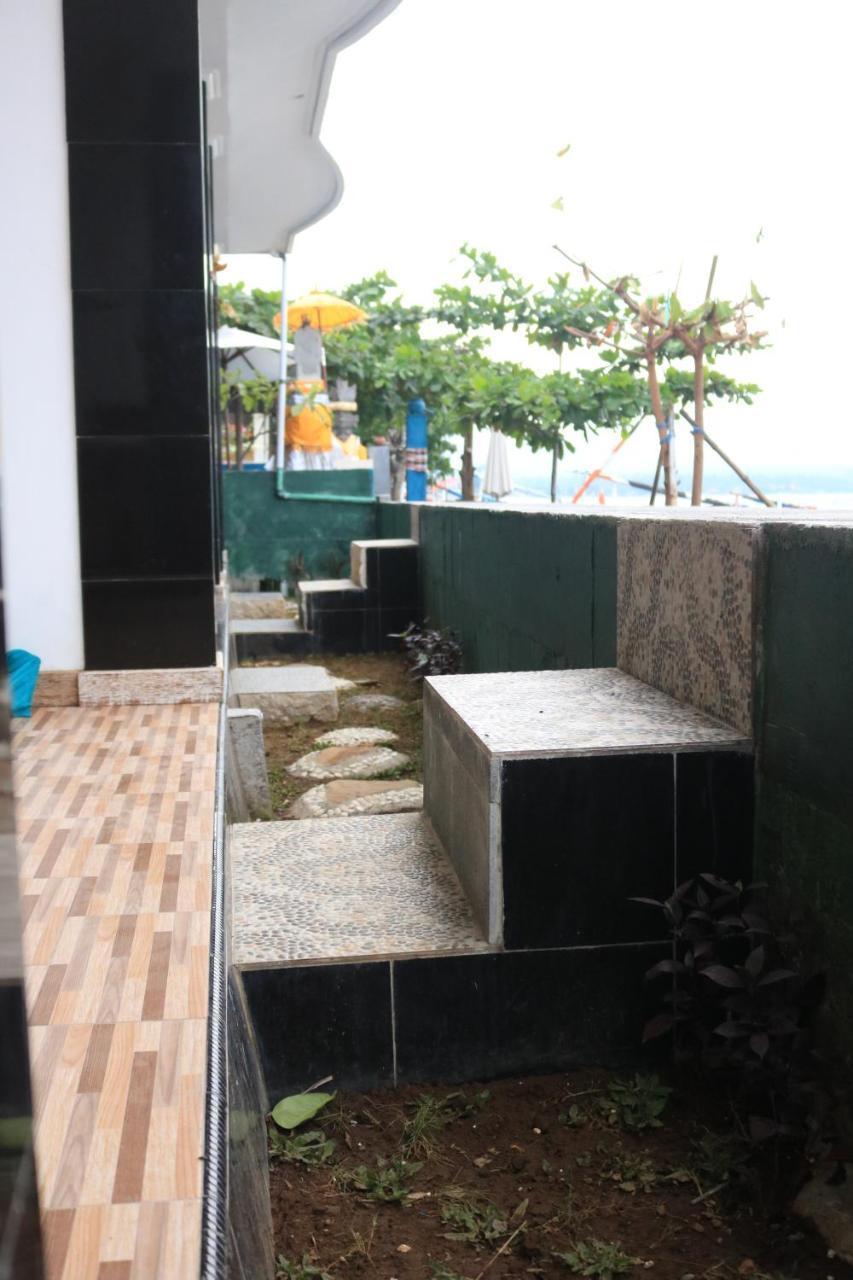 Alur Beach Homestay Amed Esterno foto
