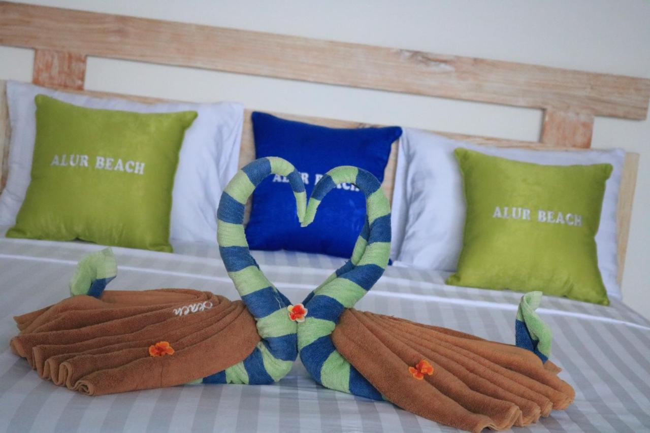 Alur Beach Homestay Amed Esterno foto
